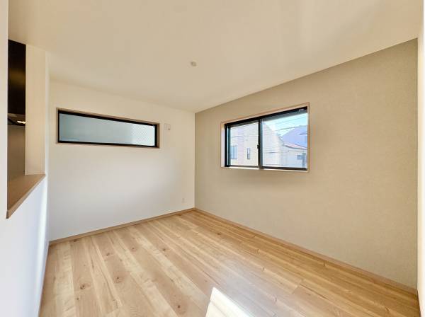 2面採光があることにより、十分な陽光がお部屋の全体に届きます