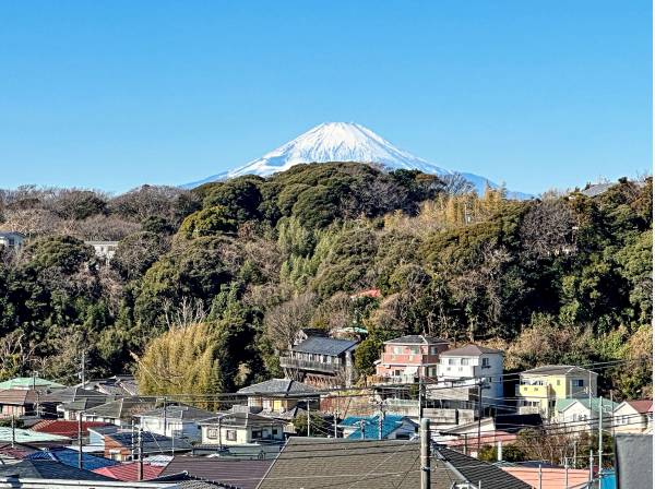 2階居室と屋上からは富士山も望みます
