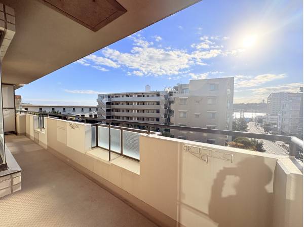 南西向きバルコニーで解放感◎