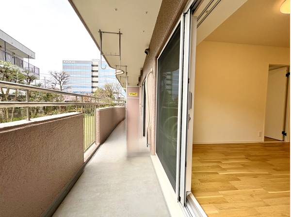 ゆったりとしたワイドバルコニー