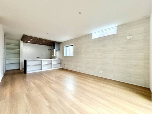 耐震等級３を取得した耐震性の高い建物となっております
