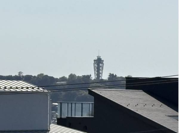 屋上から江の島が見えます