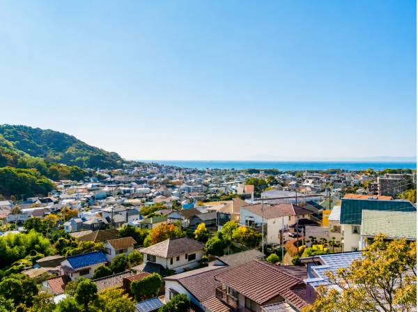 海を望む邸宅街区、誕生
