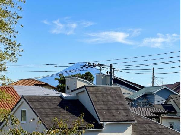 ルーフバルコニーから富士山を望む 湘南の自然を身近に楽しめます