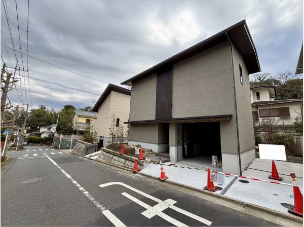 車通りも少なく開放的です。