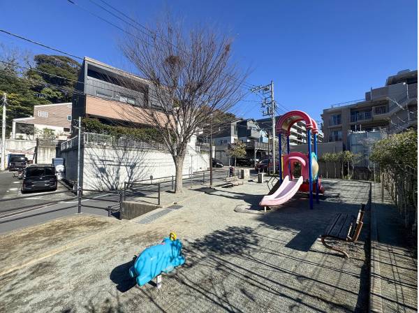 梶原きんもくせい公園まで徒歩2分（約160m）