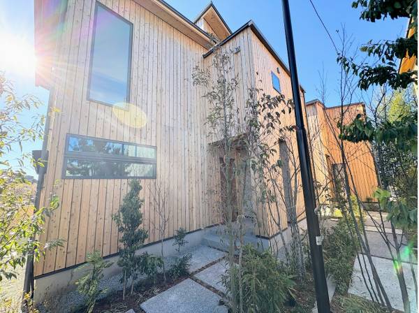 大和張りの外観