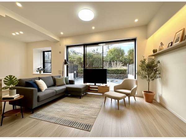 家具等はCGで作成したイメージです。ゆったりとしたリビング空間です。