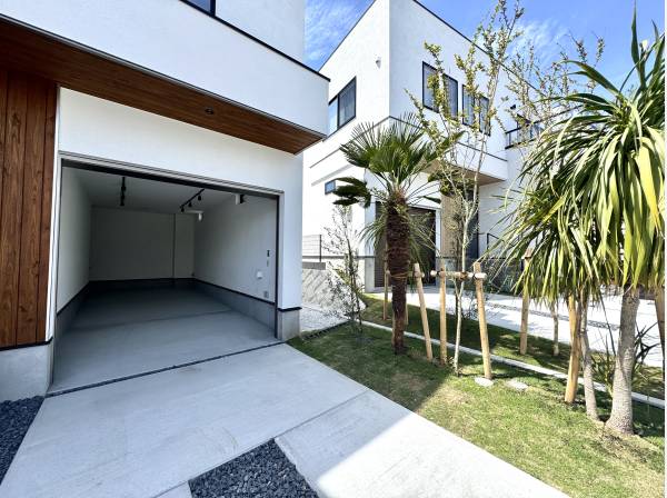 本格的なガレージハウス