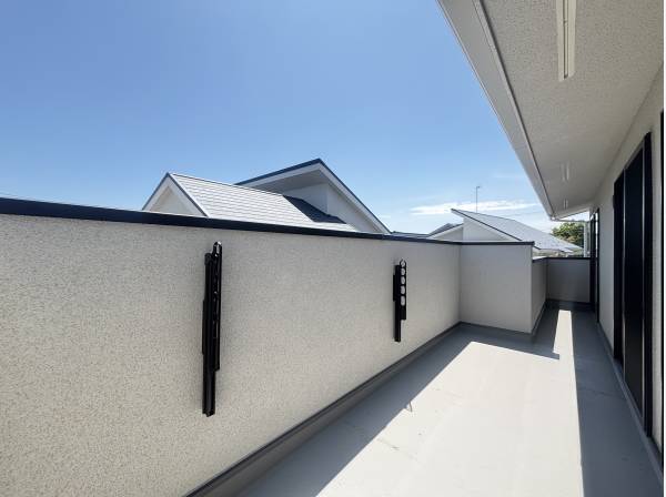 バルコニーも広いです！