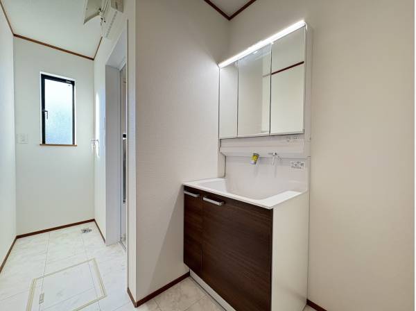 清潔感あるサニタリールーム