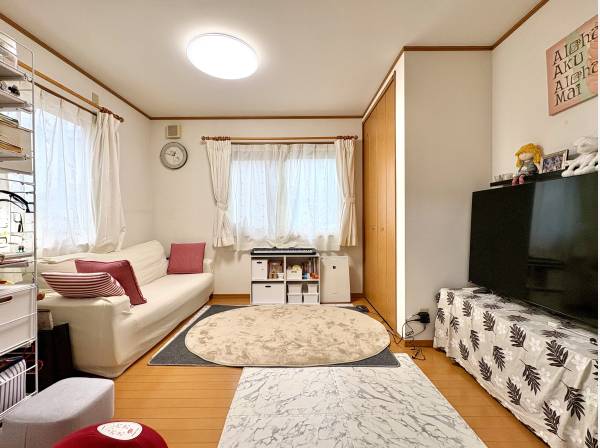 ゆったりとお過ごしいただけるリビングです。