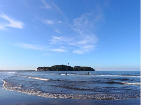 鵠沼海岸まで自転車で7分 (約2km)