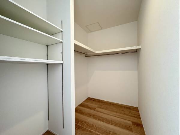 ウォークインクローゼット