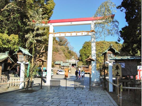 鎌倉宮約400ｍ