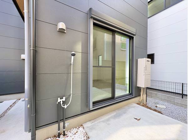 外シャワーも完備しております