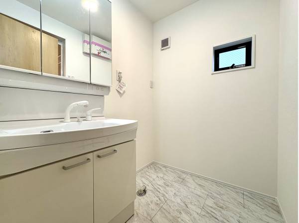 パウダールーム