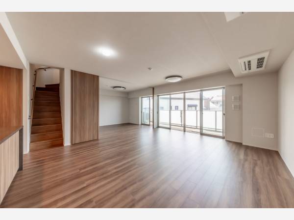 LDKは約21.5帖ございます