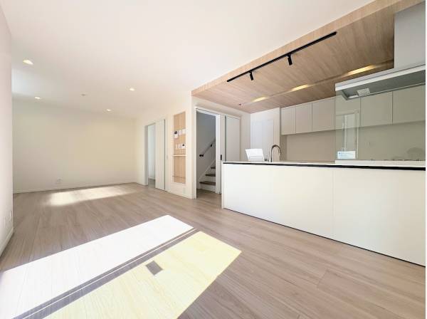 約20帖の日当たりのよいLDK