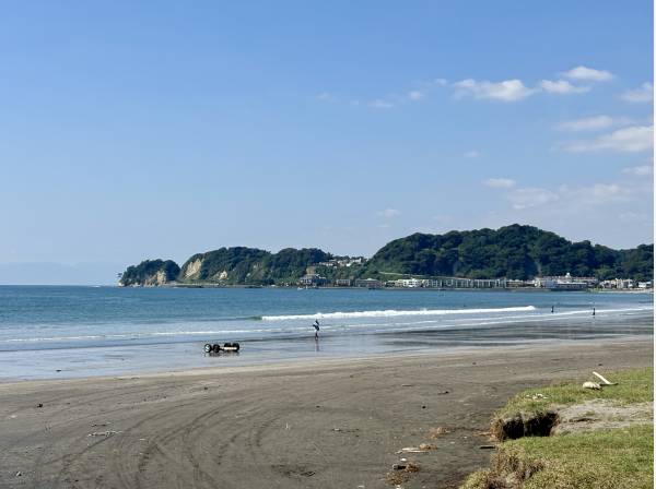 材木座海岸まで徒歩2分（約160m）