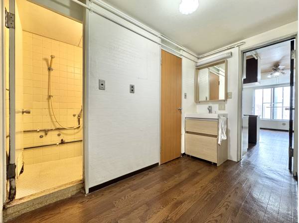 素材感がいい。リノベで化ける“伸びしろ”。