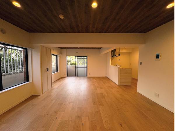 家族が集まってもゆとりのある空間です