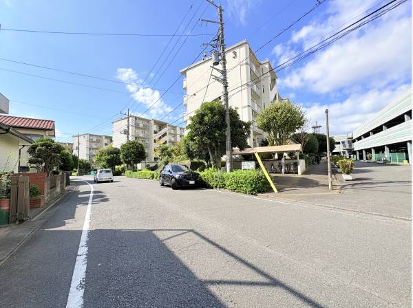 周辺環境も静かで住みやすいエリアとなってます