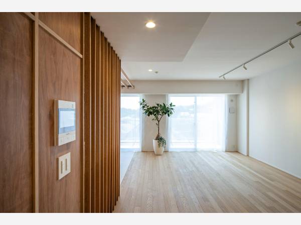 気持ち良い風と日差しが入り込むLDK