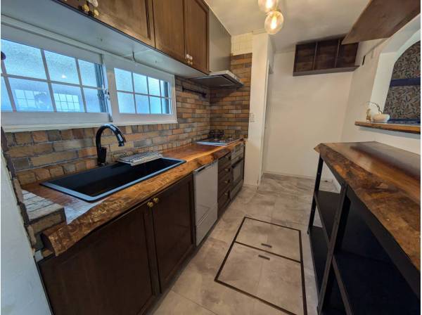 収納豊富なキッチン