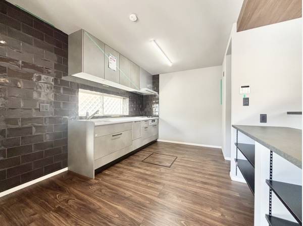 広々としたキッチンスペース