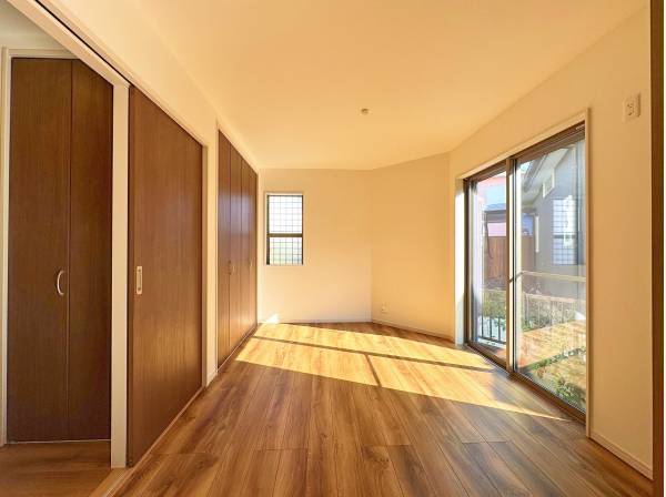 １階洋室はLDKと繋いでご利用されてみては？