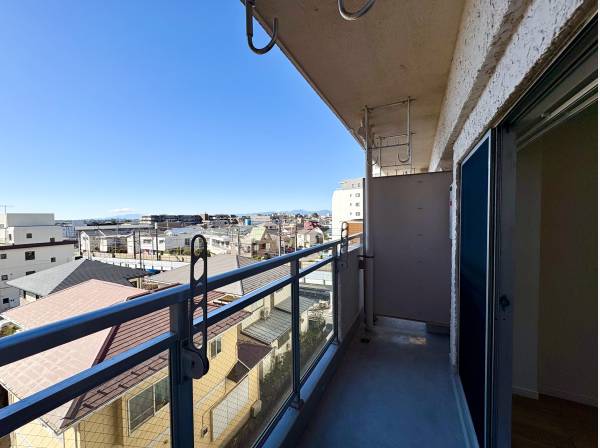 周辺に高い建物がなく、見晴らし風通し良好！