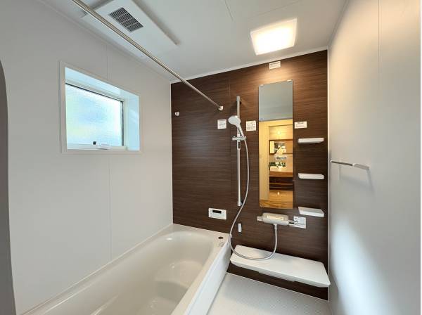 浴室乾燥が付いた便利なバスルーム