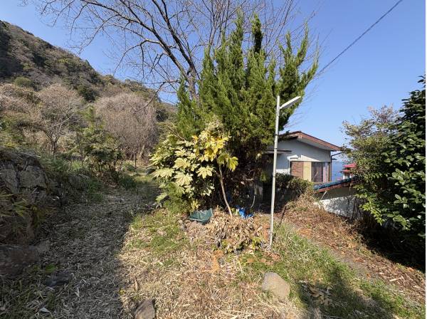 飛び地も約２８０坪と広さがあり、家庭菜園なども愉しめそう