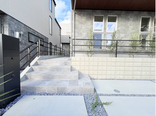 重厚感のある外構