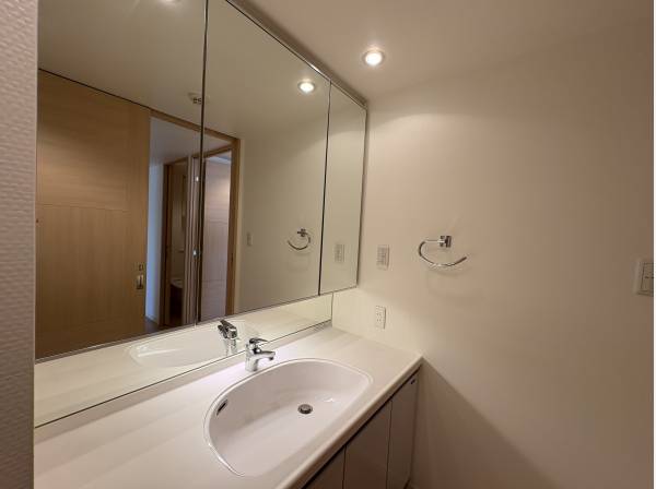 ドレッサーです