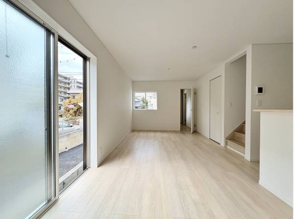 広々としたリビング、ダイニング