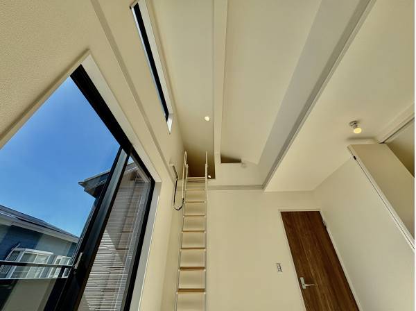 憧れの屋根裏部屋（ロフト）があります。