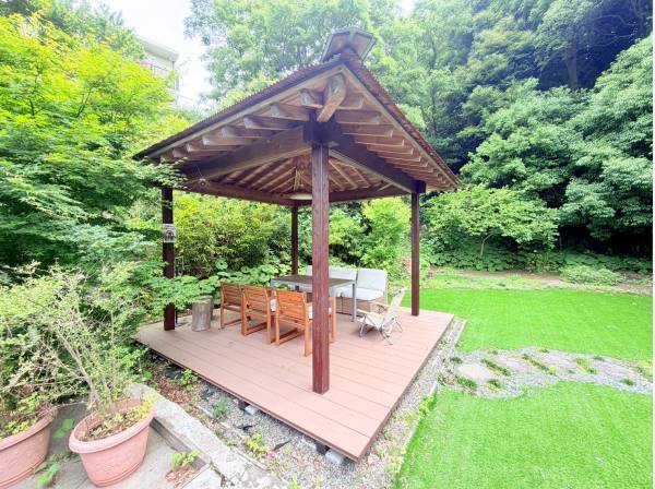休日にはゲストを招いてお庭でBBQなんていかがでしょう