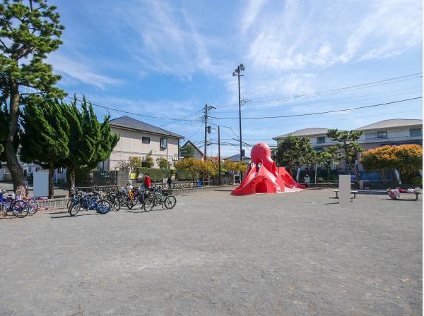 藤沢市立橘公園まで徒歩2分（約160m）