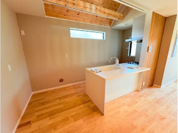 木の温もりに包まれる空間