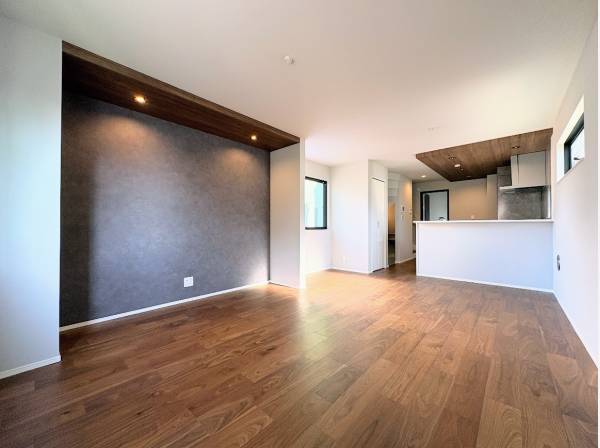 アクセントクロスがおしゃれなLDK