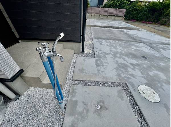 駐車場には水洗がありますよ！