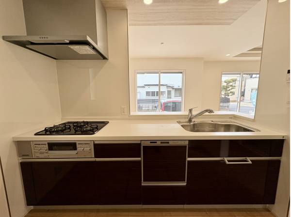 食洗機付きシステムキッチン