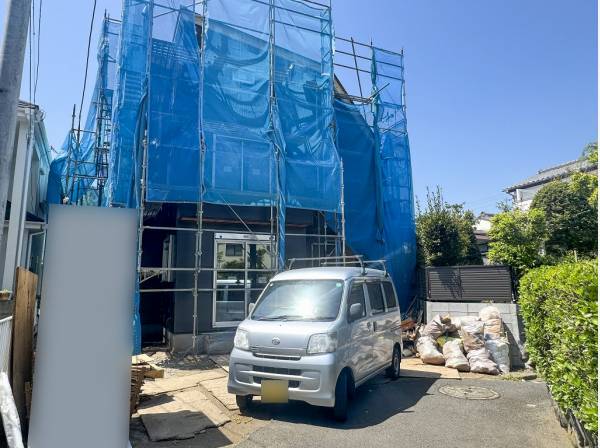 敷地内には2台分の駐車スペースを完備しています(車種による)