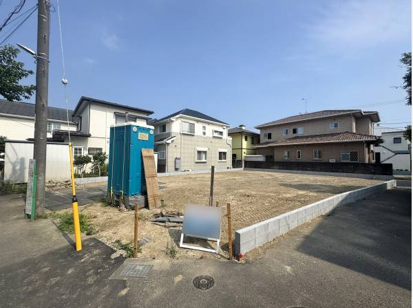 開放的な角地の立地！