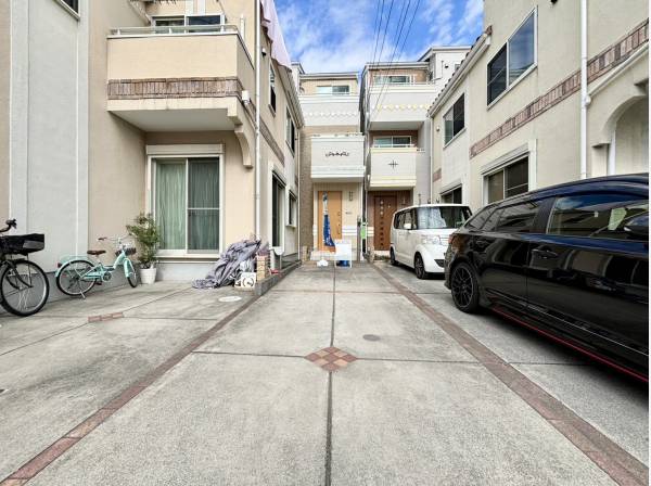 駐車スペース完備