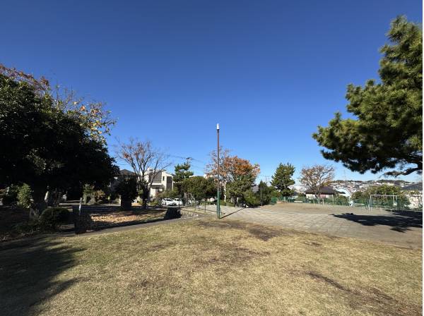 片瀬山西公園まで徒歩8分（約600m）