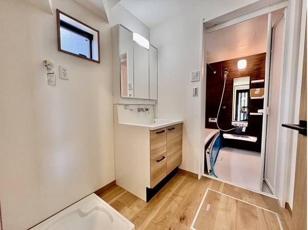 洗面室やお風呂もいい感じです。