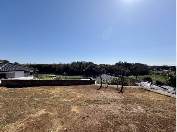 四季の野菜づくりを楽しめるスペースもございます